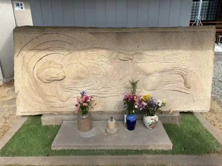 宣隆寺の{uncategorized: "未分類", other: "その他", undefined: "問題あり", building: "その他建物", grave: "お墓", sacred_gate: "鳥居", guardian: "狛犬", statue: "像", buddha: "仏像", history: "歴史", nature: "自然", garden: "庭園", animal: "動物", pagoda: "塔", temizu: "手水舎", mountain_gate: "山門・神門", sanctuary: "本殿・本堂", subordinate: "末社・摂社", art: "芸術", scenery: "景色", jizo: "地蔵", ema: "絵馬", goshuin: "御朱印", omikuji: "おみくじ", items: "授与品その他", amulet: "お守り", goshuincho: "御朱印帳", eats: "食事", festival: "お祭り", votive_dance: "神楽", shichigosan: "七五三参", wedding: "結婚式", experience: "体験その他", initially: "初詣", around: "周辺", anti_infection: "感染症対策"}