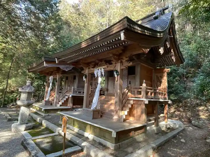 安吉神社の{uncategorized: "未分類", other: "その他", undefined: "問題あり", building: "その他建物", grave: "お墓", sacred_gate: "鳥居", guardian: "狛犬", statue: "像", buddha: "仏像", history: "歴史", nature: "自然", garden: "庭園", animal: "動物", pagoda: "塔", temizu: "手水舎", mountain_gate: "山門・神門", sanctuary: "本殿・本堂", subordinate: "末社・摂社", art: "芸術", scenery: "景色", jizo: "地蔵", ema: "絵馬", goshuin: "御朱印", omikuji: "おみくじ", items: "授与品その他", amulet: "お守り", goshuincho: "御朱印帳", eats: "食事", festival: "お祭り", votive_dance: "神楽", shichigosan: "七五三参", wedding: "結婚式", experience: "体験その他", initially: "初詣", around: "周辺", anti_infection: "感染症対策"}