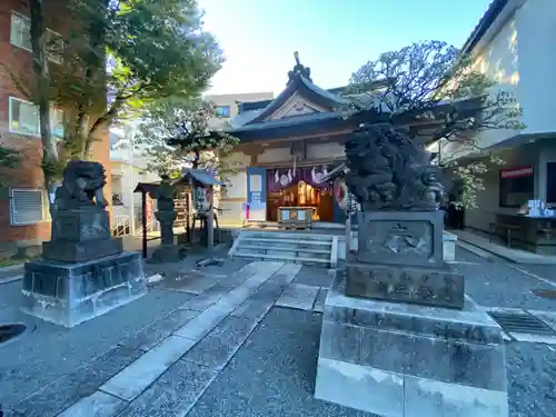 穏田神社の本殿・本堂