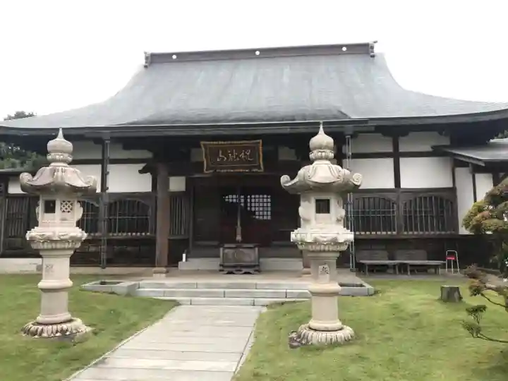 法岩院の本殿・本堂