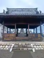 神明神社の{uncategorized: "未分類", other: "その他", undefined: "問題あり", building: "その他建物", grave: "お墓", sacred_gate: "鳥居", guardian: "狛犬", statue: "像", buddha: "仏像", history: "歴史", nature: "自然", garden: "庭園", animal: "動物", pagoda: "塔", temizu: "手水舎", mountain_gate: "山門・神門", sanctuary: "本殿・本堂", subordinate: "末社・摂社", art: "芸術", scenery: "景色", jizo: "地蔵", ema: "絵馬", goshuin: "御朱印", omikuji: "おみくじ", items: "授与品その他", amulet: "お守り", goshuincho: "御朱印帳", eats: "食事", festival: "お祭り", votive_dance: "神楽", shichigosan: "七五三参", wedding: "結婚式", experience: "体験その他", initially: "初詣", around: "周辺", anti_infection: "感染症対策"}