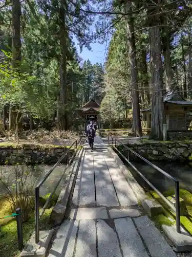 宝積山光前寺の{uncategorized: "未分類", other: "その他", undefined: "問題あり", building: "その他建物", grave: "お墓", sacred_gate: "鳥居", guardian: "狛犬", statue: "像", buddha: "仏像", history: "歴史", nature: "自然", garden: "庭園", animal: "動物", pagoda: "塔", temizu: "手水舎", mountain_gate: "山門・神門", sanctuary: "本殿・本堂", subordinate: "末社・摂社", art: "芸術", scenery: "景色", jizo: "地蔵", ema: "絵馬", goshuin: "御朱印", omikuji: "おみくじ", items: "授与品その他", amulet: "お守り", goshuincho: "御朱印帳", eats: "食事", festival: "お祭り", votive_dance: "神楽", shichigosan: "七五三参", wedding: "結婚式", experience: "体験その他", initially: "初詣", around: "周辺", anti_infection: "感染症対策"}
