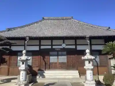 極楽寺の本殿・本堂