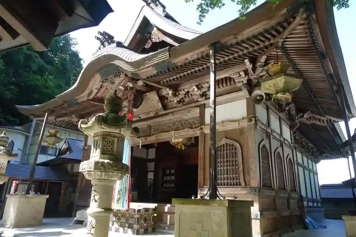 本瀧寺の本殿・本堂