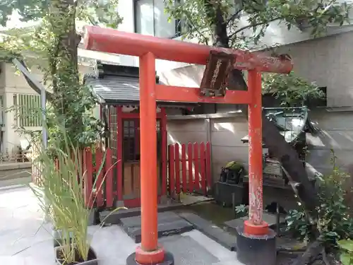 銀杏岡八幡神社の末社