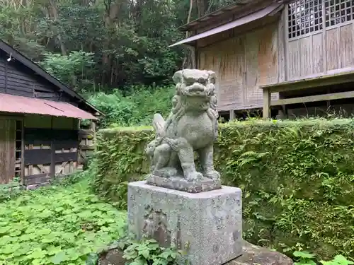 熊野神社の狛犬