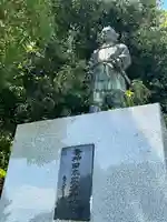 大鳥美波比神社(大鳥大社境内摂社)の像