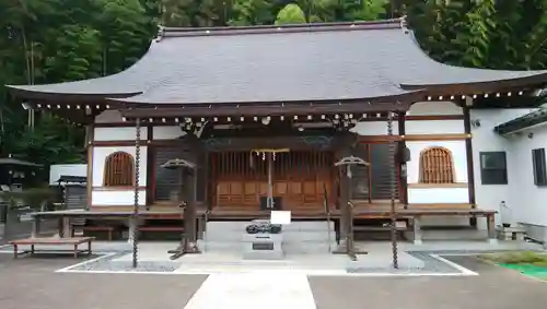 青蓮寺の本殿・本堂