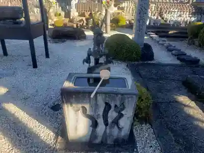広厳寺の手水舎