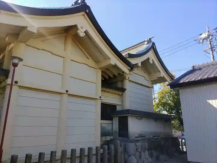 日吉神社の本殿・本堂