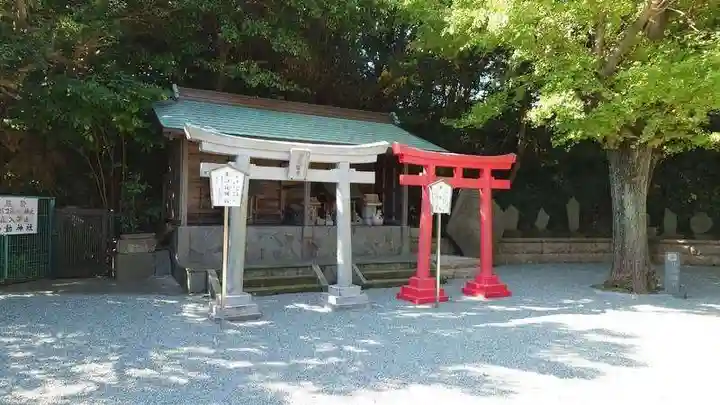 小動神社の末社・摂社