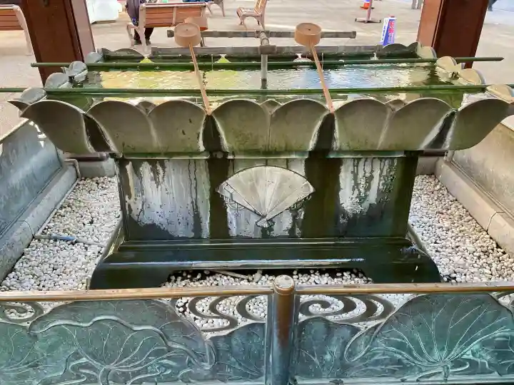 とげぬき地蔵尊 高岩寺の{uncategorized: "未分類", other: "その他", undefined: "問題あり", building: "その他建物", grave: "お墓", sacred_gate: "鳥居", guardian: "狛犬", statue: "像", buddha: "仏像", history: "歴史", nature: "自然", garden: "庭園", animal: "動物", pagoda: "塔", temizu: "手水舎", mountain_gate: "山門・神門", sanctuary: "本殿・本堂", subordinate: "末社・摂社", art: "芸術", scenery: "景色", jizo: "地蔵", ema: "絵馬", goshuin: "御朱印", omikuji: "おみくじ", items: "授与品その他", amulet: "お守り", goshuincho: "御朱印帳", eats: "食事", festival: "お祭り", votive_dance: "神楽", shichigosan: "七五三参", wedding: "結婚式", experience: "体験その他", initially: "初詣", around: "周辺", anti_infection: "感染症対策"}