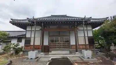 法寿寺の本殿・本堂