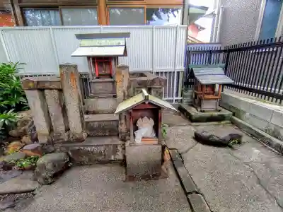 天王坊稲荷神社の末社・摂社