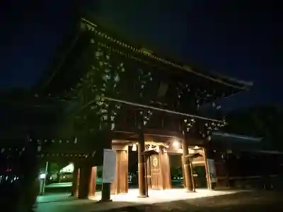 真清田神社の山門・神門