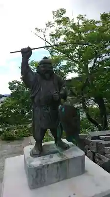 五十鈴神社の像