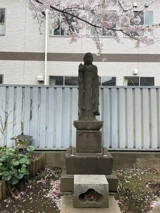 真福寺の{uncategorized: "未分類", other: "その他", undefined: "問題あり", building: "その他建物", grave: "お墓", sacred_gate: "鳥居", guardian: "狛犬", statue: "像", buddha: "仏像", history: "歴史", nature: "自然", garden: "庭園", animal: "動物", pagoda: "塔", temizu: "手水舎", mountain_gate: "山門・神門", sanctuary: "本殿・本堂", subordinate: "末社・摂社", art: "芸術", scenery: "景色", jizo: "地蔵", ema: "絵馬", goshuin: "御朱印", omikuji: "おみくじ", items: "授与品その他", amulet: "お守り", goshuincho: "御朱印帳", eats: "食事", festival: "お祭り", votive_dance: "神楽", shichigosan: "七五三参", wedding: "結婚式", experience: "体験その他", initially: "初詣", around: "周辺", anti_infection: "感染症対策"}