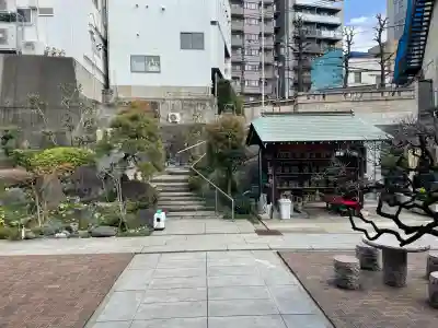 妙清寺の{uncategorized: "未分類", other: "その他", undefined: "問題あり", building: "その他建物", grave: "お墓", sacred_gate: "鳥居", guardian: "狛犬", statue: "像", buddha: "仏像", history: "歴史", nature: "自然", garden: "庭園", animal: "動物", pagoda: "塔", temizu: "手水舎", mountain_gate: "山門・神門", sanctuary: "本殿・本堂", subordinate: "末社・摂社", art: "芸術", scenery: "景色", jizo: "地蔵", ema: "絵馬", goshuin: "御朱印", omikuji: "おみくじ", items: "授与品その他", amulet: "お守り", goshuincho: "御朱印帳", eats: "食事", festival: "お祭り", votive_dance: "神楽", shichigosan: "七五三参", wedding: "結婚式", experience: "体験その他", initially: "初詣", around: "周辺", anti_infection: "感染症対策"}