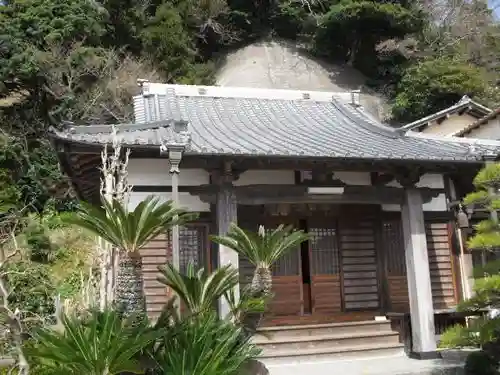 海前寺の本殿・本堂