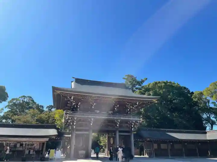 寒川神社の山門・神門