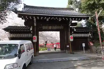 平野神社の山門・神門
