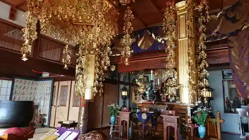 真珠寺の本殿・本堂