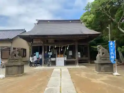 椿ノ海　水神社の{uncategorized: "未分類", other: "その他", undefined: "問題あり", building: "その他建物", grave: "お墓", sacred_gate: "鳥居", guardian: "狛犬", statue: "像", buddha: "仏像", history: "歴史", nature: "自然", garden: "庭園", animal: "動物", pagoda: "塔", temizu: "手水舎", mountain_gate: "山門・神門", sanctuary: "本殿・本堂", subordinate: "末社・摂社", art: "芸術", scenery: "景色", jizo: "地蔵", ema: "絵馬", goshuin: "御朱印", omikuji: "おみくじ", items: "授与品その他", amulet: "お守り", goshuincho: "御朱印帳", eats: "食事", festival: "お祭り", votive_dance: "神楽", shichigosan: "七五三参", wedding: "結婚式", experience: "体験その他", initially: "初詣", around: "周辺", anti_infection: "感染症対策"}