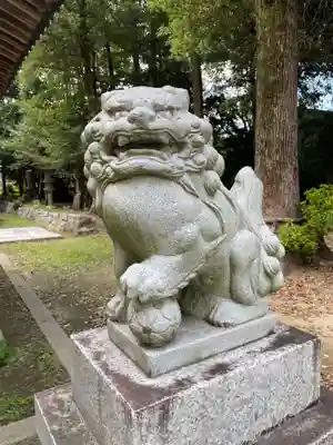 御霊神社の狛犬