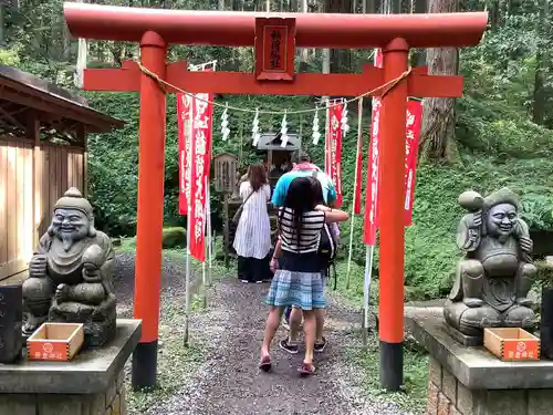 御岩神社の鳥居