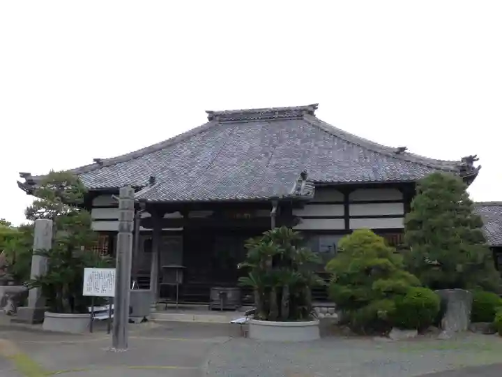 観音寺の本殿・本堂