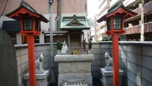 橘稲荷神社の本殿