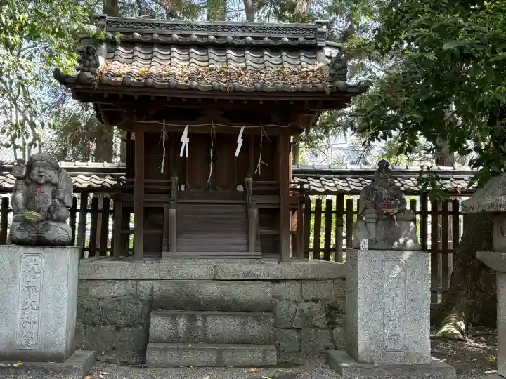 立木神社の{uncategorized: "未分類", other: "その他", undefined: "問題あり", building: "その他建物", grave: "お墓", sacred_gate: "鳥居", guardian: "狛犬", statue: "像", buddha: "仏像", history: "歴史", nature: "自然", garden: "庭園", animal: "動物", pagoda: "塔", temizu: "手水舎", mountain_gate: "山門・神門", sanctuary: "本殿・本堂", subordinate: "末社・摂社", art: "芸術", scenery: "景色", jizo: "地蔵", ema: "絵馬", goshuin: "御朱印", omikuji: "おみくじ", items: "授与品その他", amulet: "お守り", goshuincho: "御朱印帳", eats: "食事", festival: "お祭り", votive_dance: "神楽", shichigosan: "七五三参", wedding: "結婚式", experience: "体験その他", initially: "初詣", around: "周辺", anti_infection: "感染症対策"}