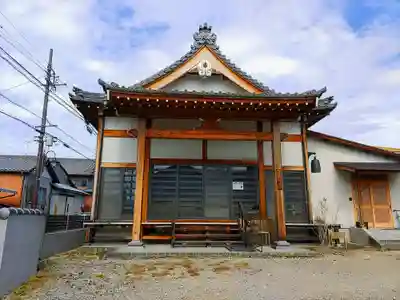 泉秋寺の本殿・本堂