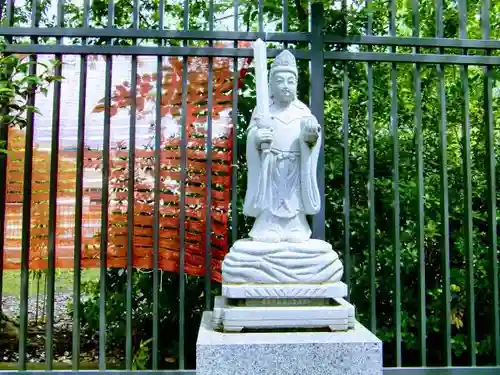 菊名池弁財天(神奈川県)