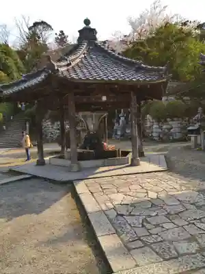 園城寺（三井寺）の手水舎