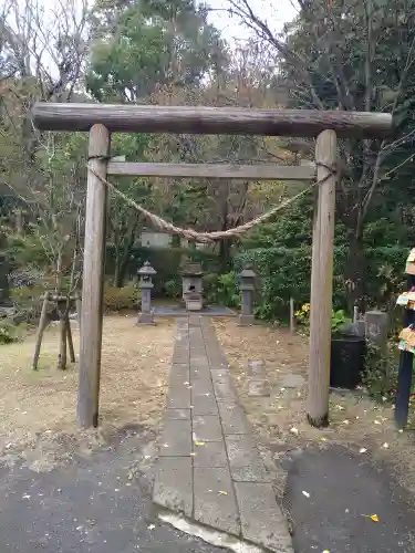 猫神社の鳥居