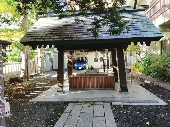 三吉神社の手水舎