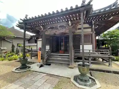 東南院の本殿・本堂