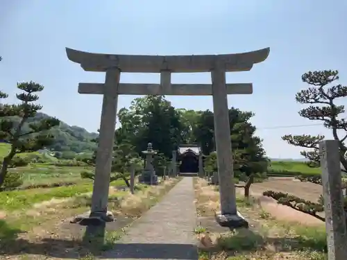 諏訪神社の鳥居