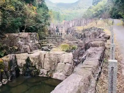 冠嶽神社の建物その他