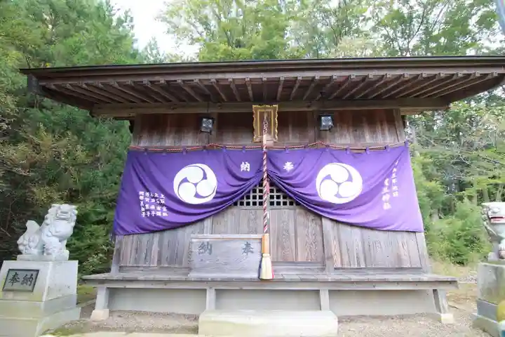 大六天麻王神社の本殿・本堂