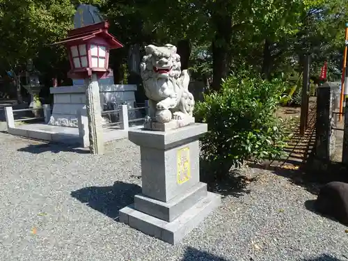 六嘉神社の狛犬