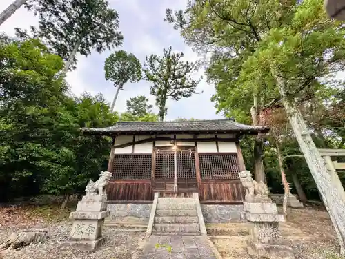 天神社の本殿