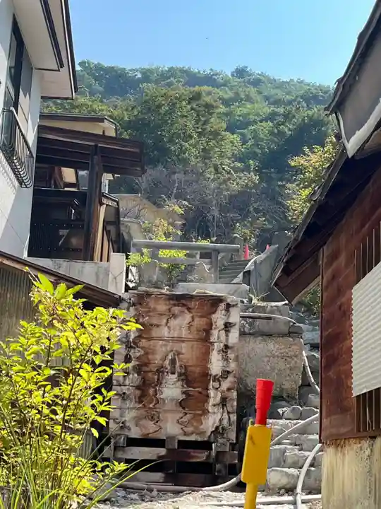 新湯温泉神社(栃木県)