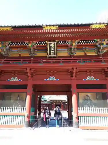 根津神社の山門・神門