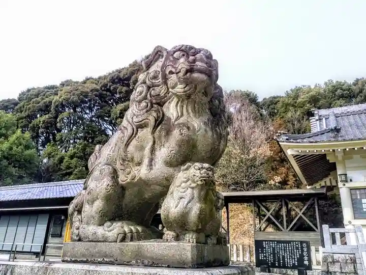 多賀社(草木多賀社)の狛犬