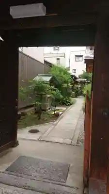 本光寺の山門・神門