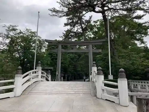 寒川神社の鳥居