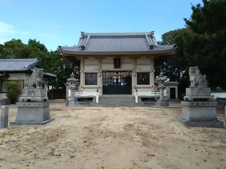 富田神社の本殿・本堂