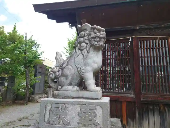 八剣神社の狛犬